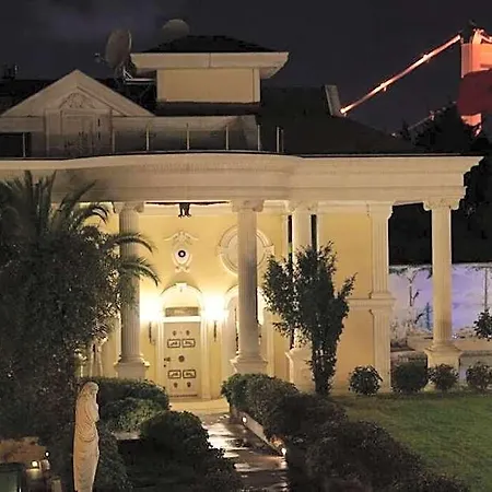 Beyaz Villa